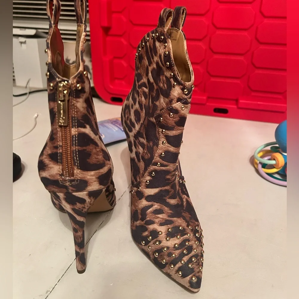 New Jessica Simpson Size 9 Leopard Print Gold Studded Ankle Boots Back Zip Up - Picture 11 of 11